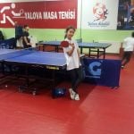 Masa tenisi oynuyoruz